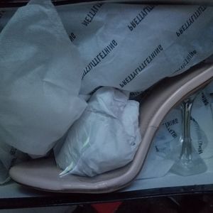 Womens Cake Stand Clear Heel